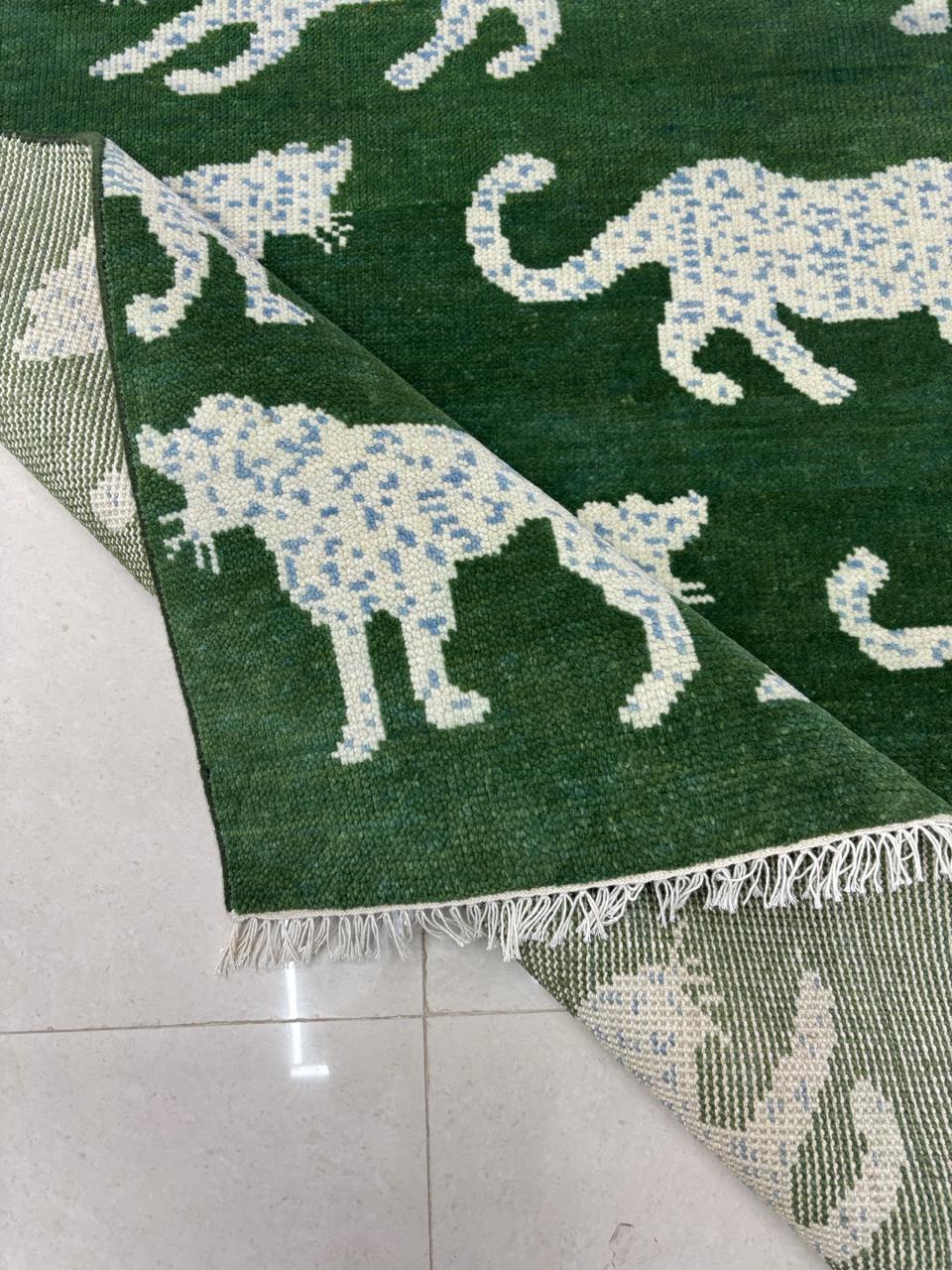 Side view showing medium pile thickness of wool rug
