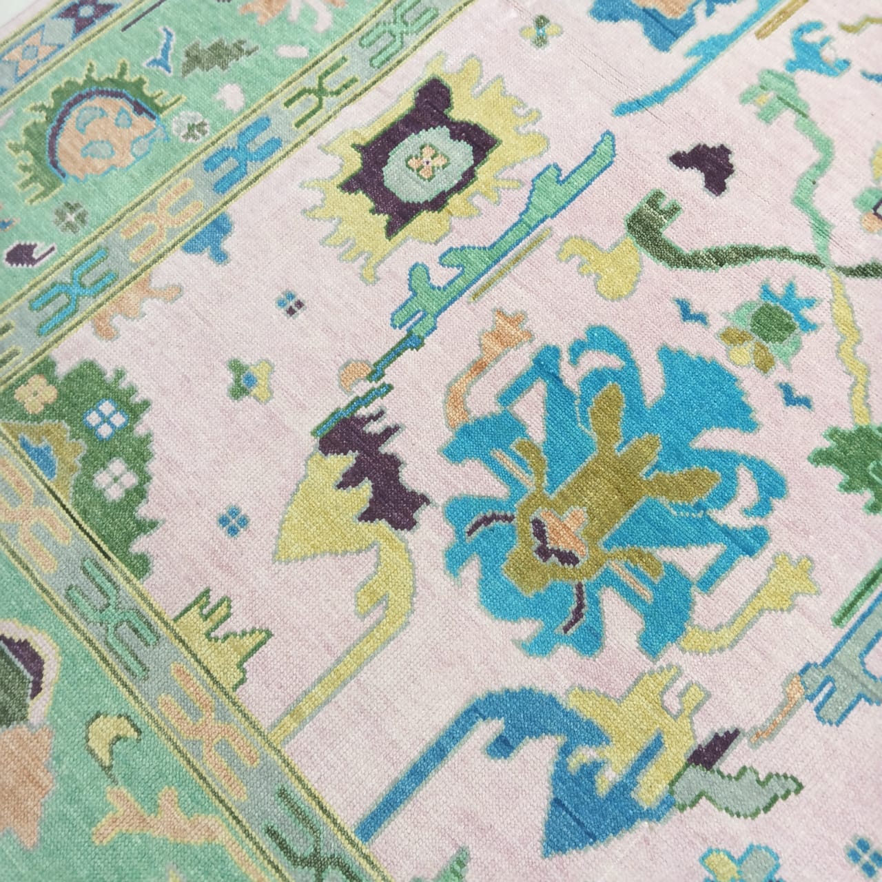 Pastel wool Oushak rug suitable for living room or bedroom