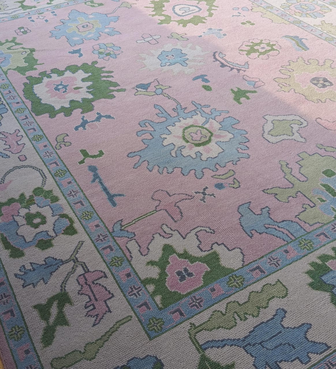 Pink Oushak Rug – Hand Tufted Wool Area Rug with Blue & Green Floral Design